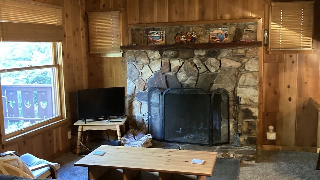 Photo of Livingroom in Upper Moonridge