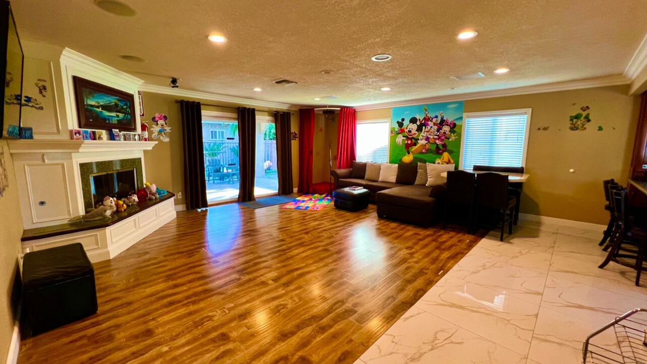 Photo of Livingroom in Southwest Anaheim