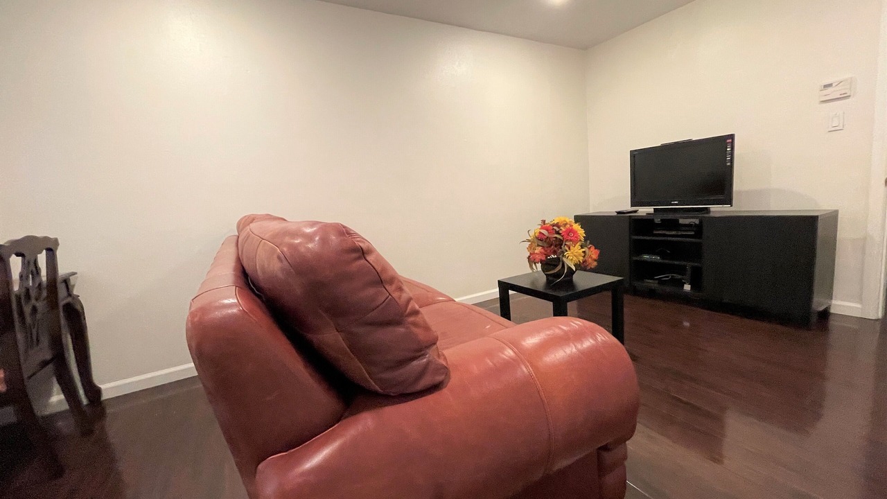 Photo of Bedroom in Anaheim Resort