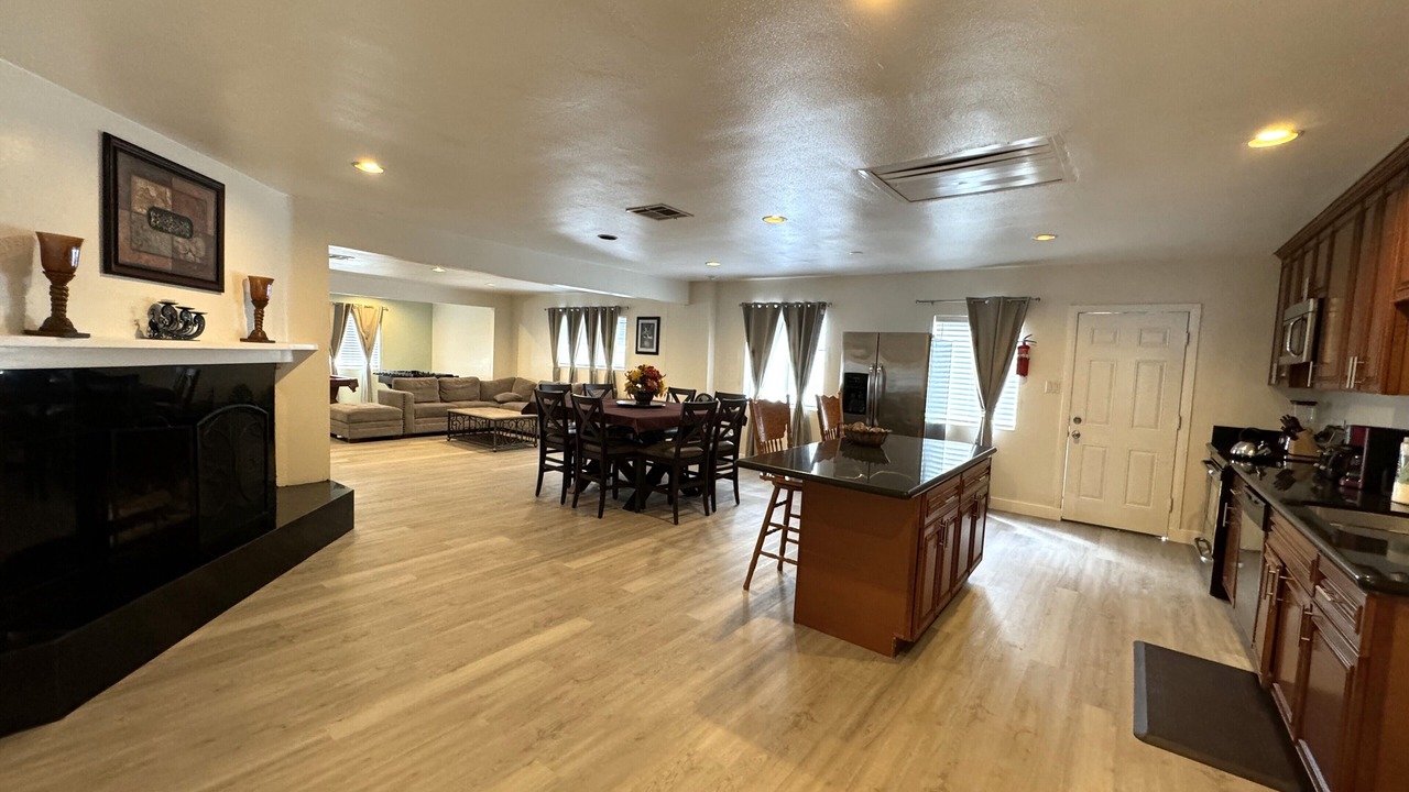 Photo of Bedroom in Anaheim Resort