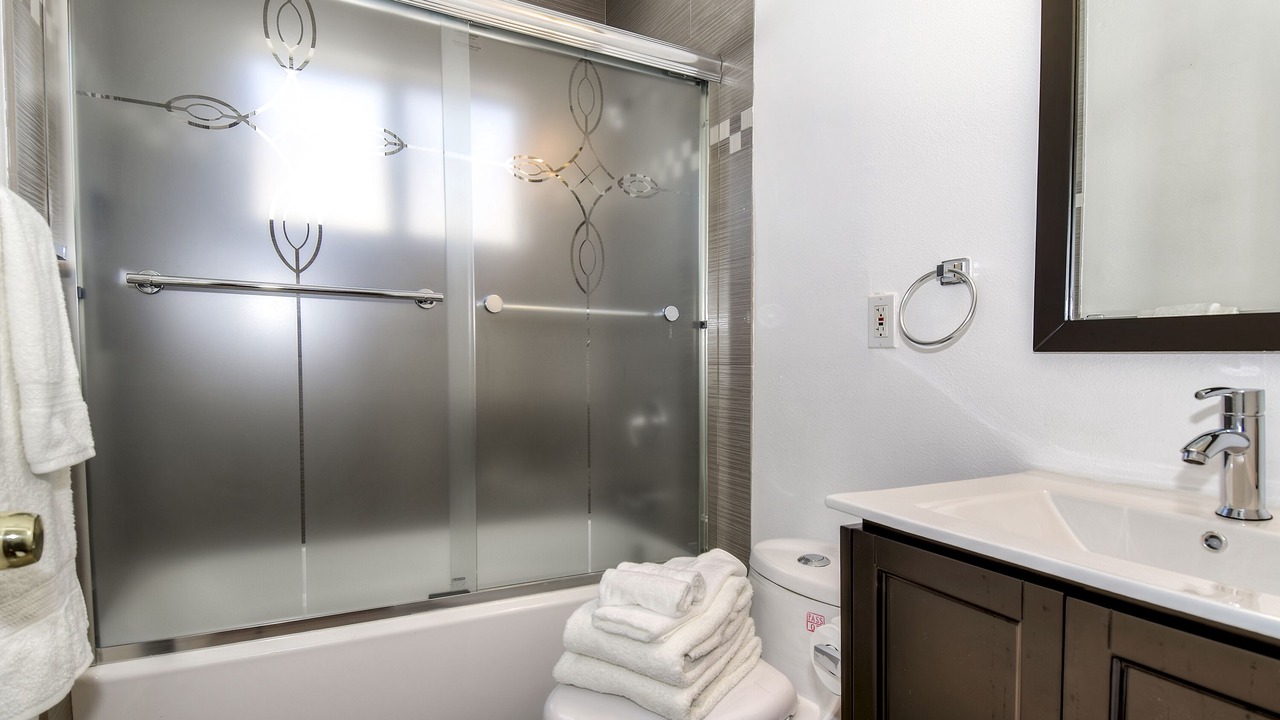 Photo of Bathroom in Anaheim Resort