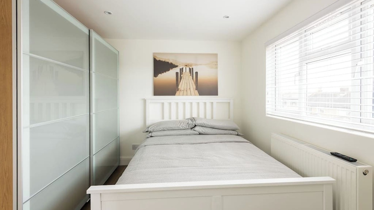 Photo of Bedroom in Colindale