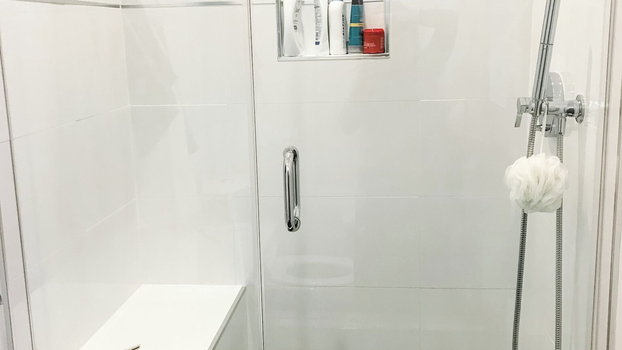 Photo of Bathroom in Valley Glen