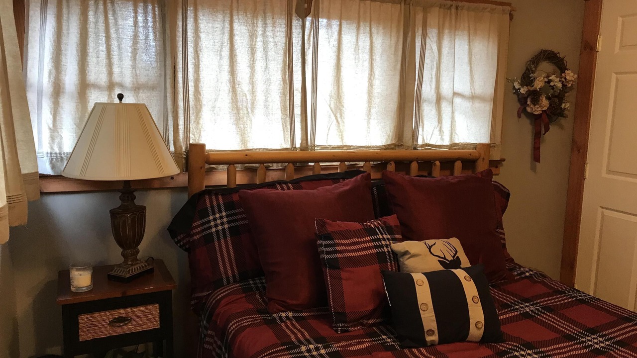 Photo of Bedroom in Bass Lake