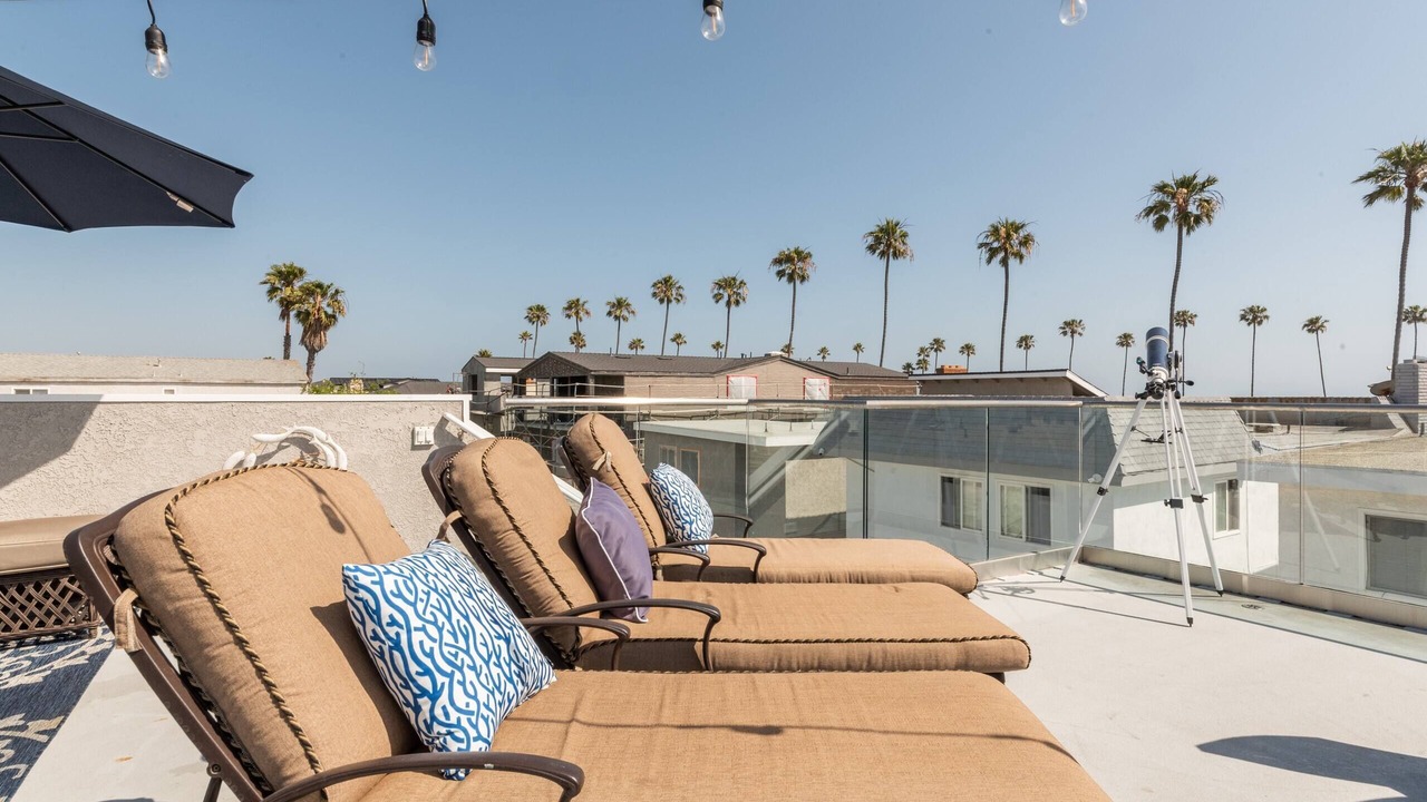Photo of Patio Balcony in Balboa Peninsula