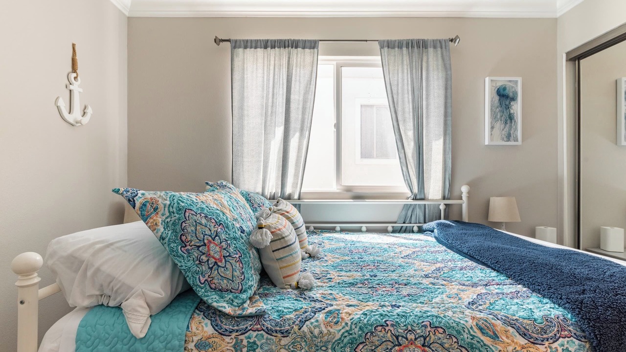 Photo of Bedroom in Balboa Peninsula