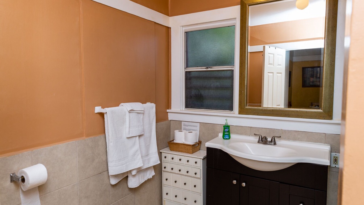 Photo of Bathroom in Hollywood