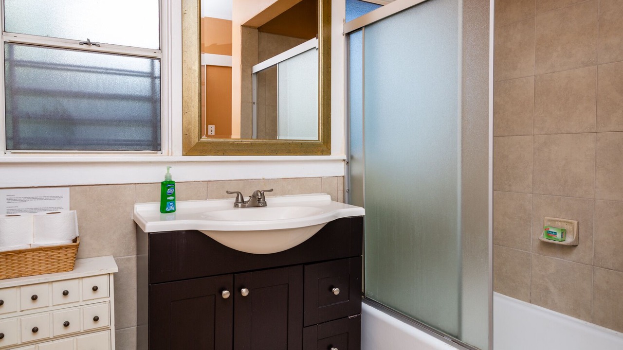 Photo of Bathroom in Hollywood