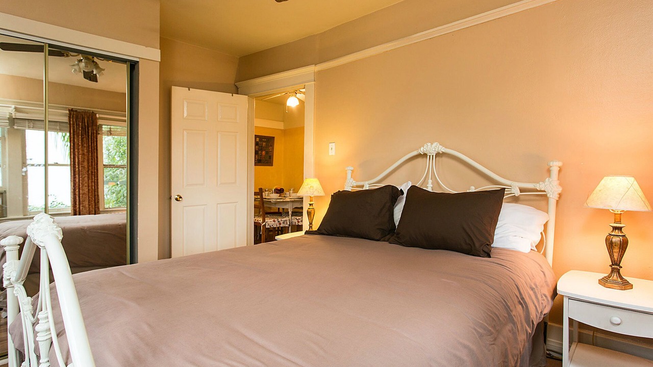 Photo of Bedroom in Hollywood
