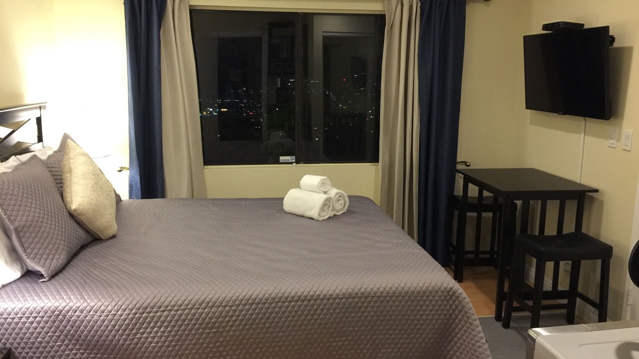 Photo of Bedroom in Burbank