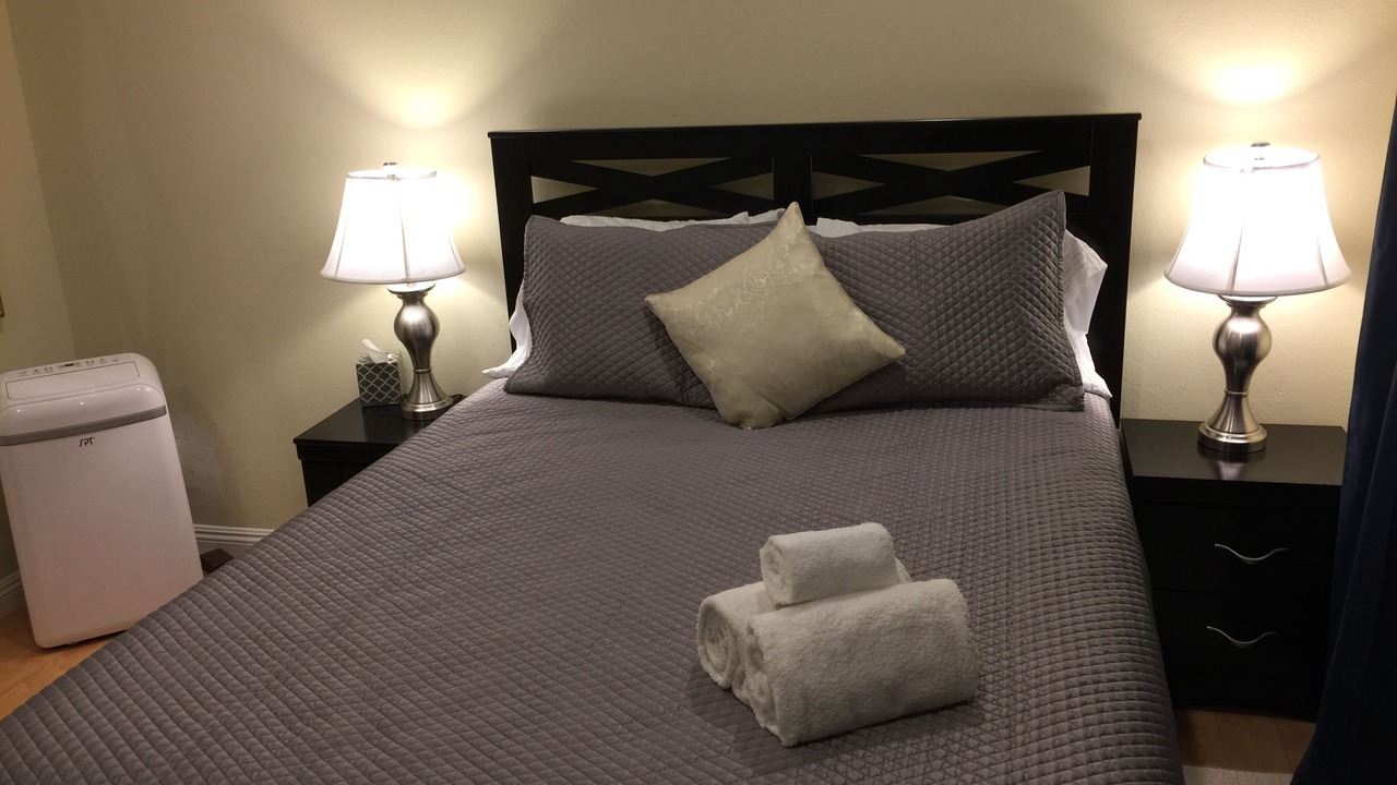 Photo of Bedroom in Burbank