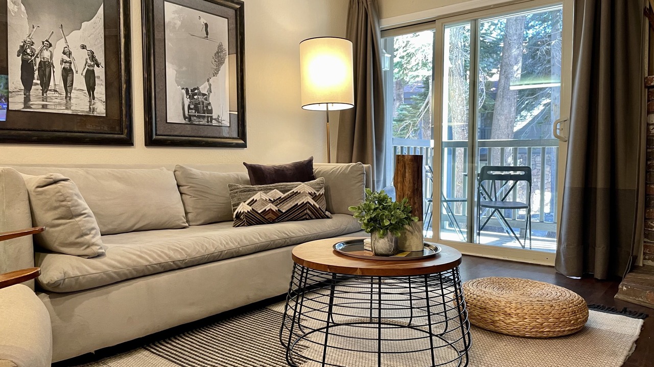 Photo of Livingroom in Mammoth Lakes