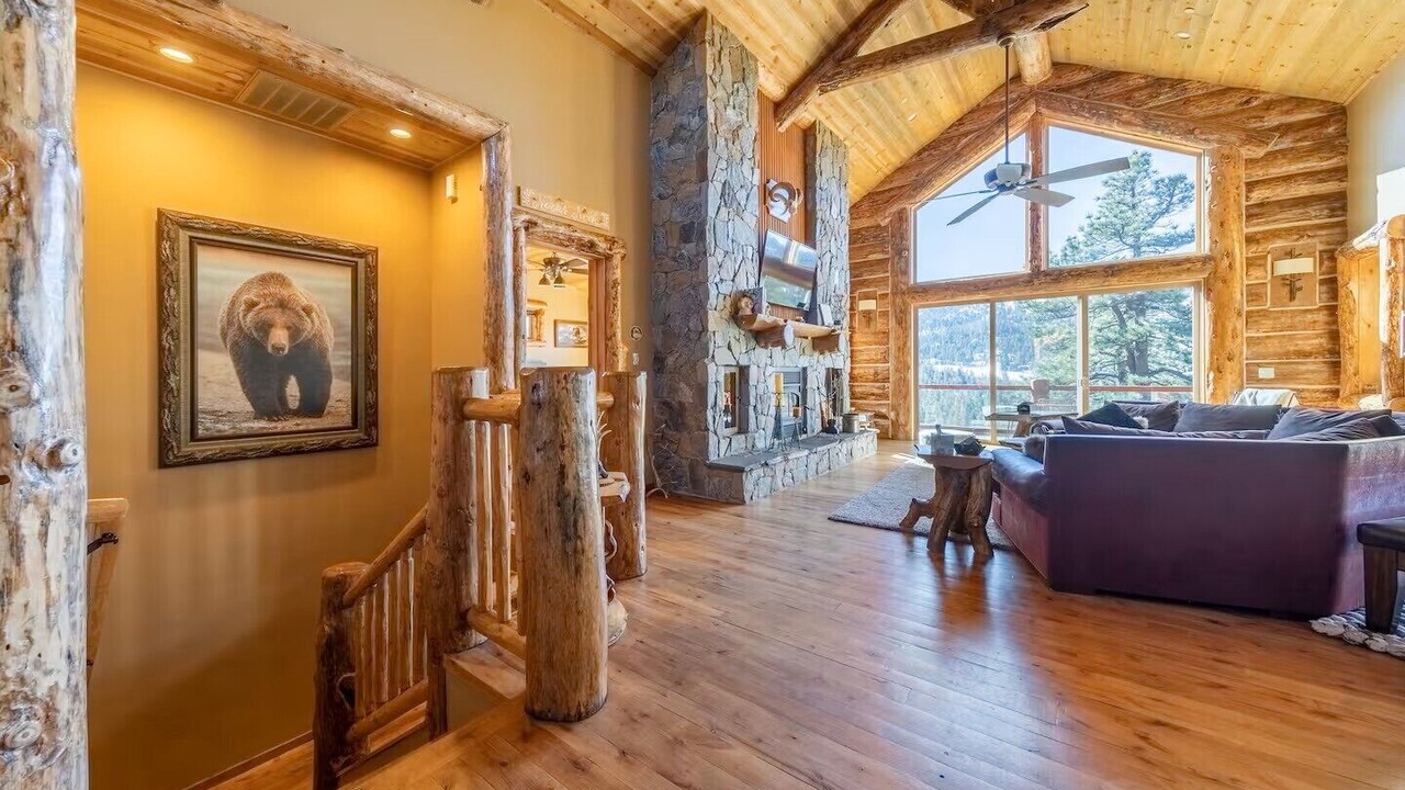 Photo of Livingroom in Upper Moonridge