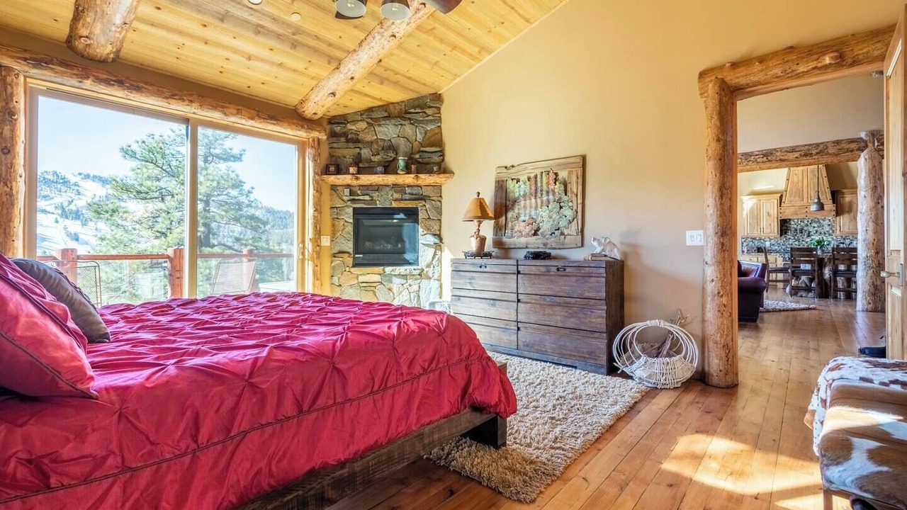 Photo of Bedroom in Upper Moonridge