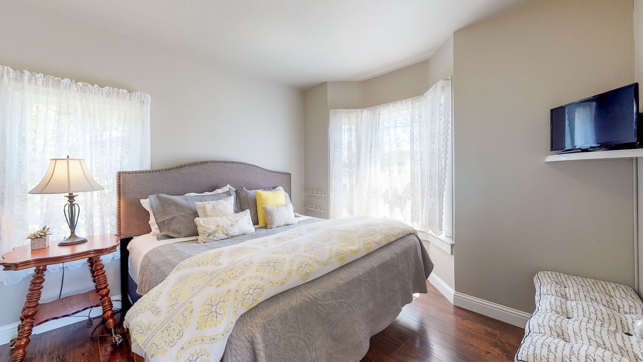 Photo of Bedroom in Arcata