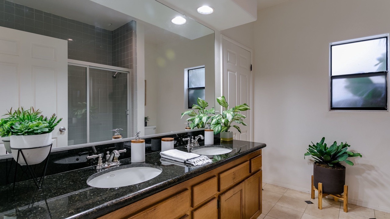 Photo of Bathroom in Marina Peninsula