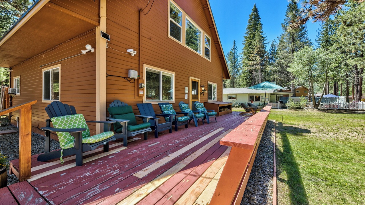Photo of Patio Balcony in Christmas Valley