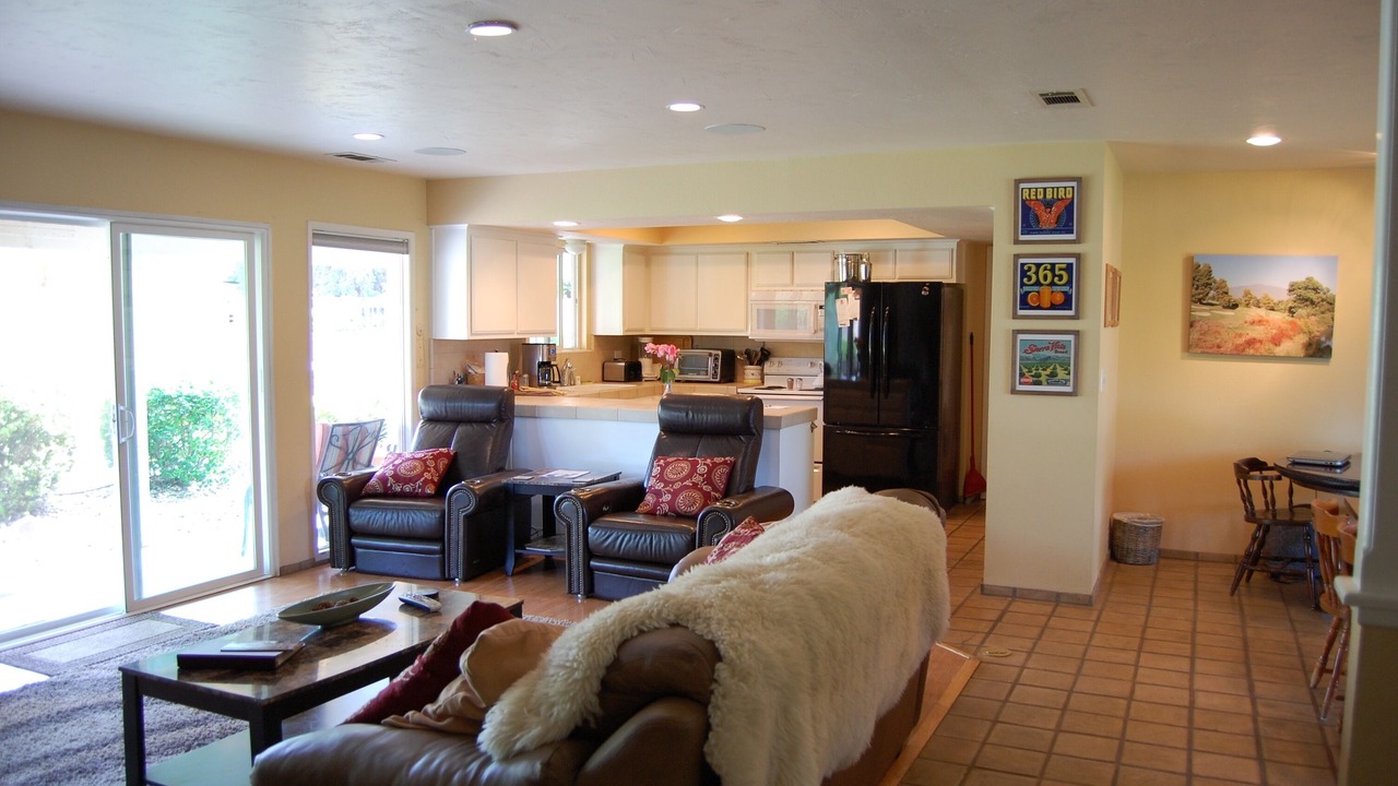 Photo of Bedroom in Springville