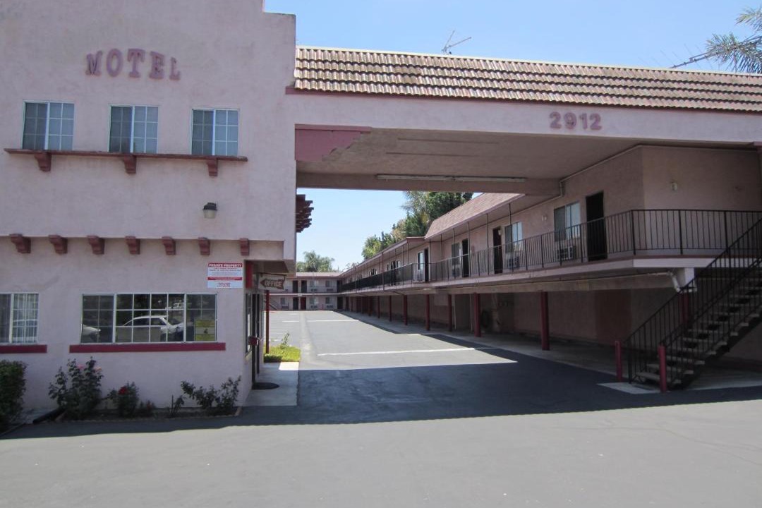 Photo of Buildings in Northwest Anaheim