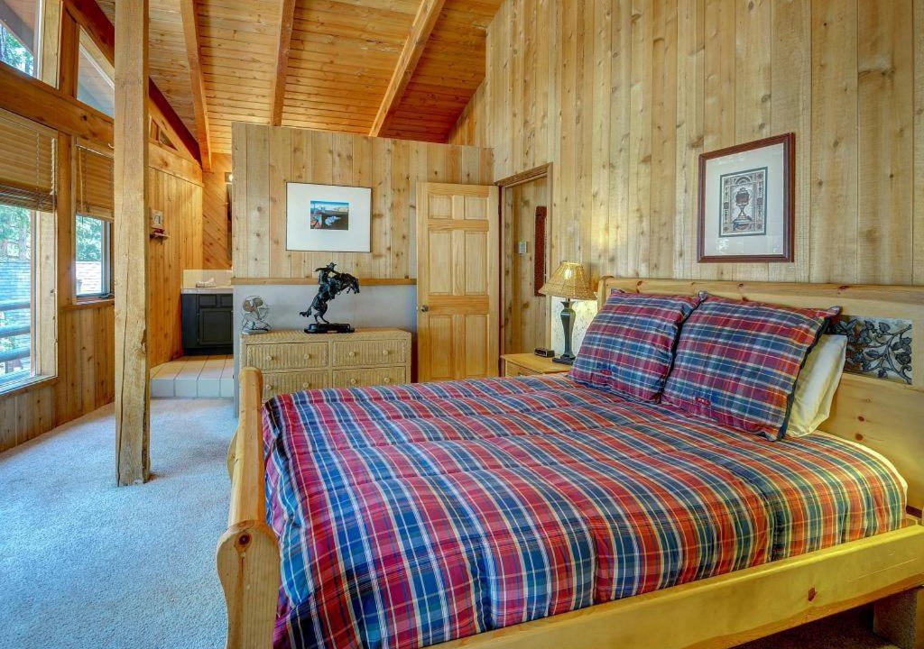 Photo of Bedroom in Fern Valley