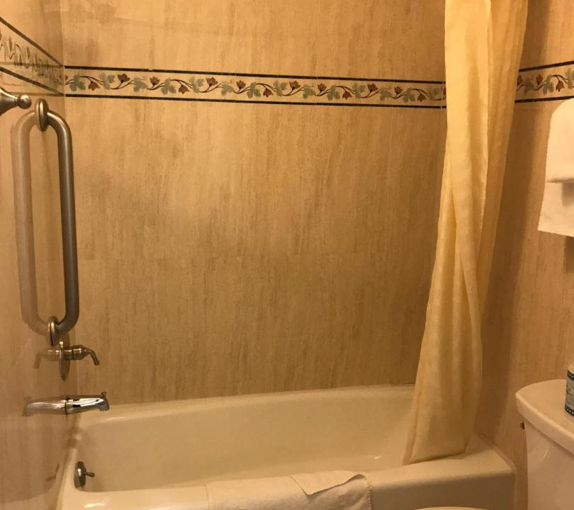 Photo of Bathroom in Castaic