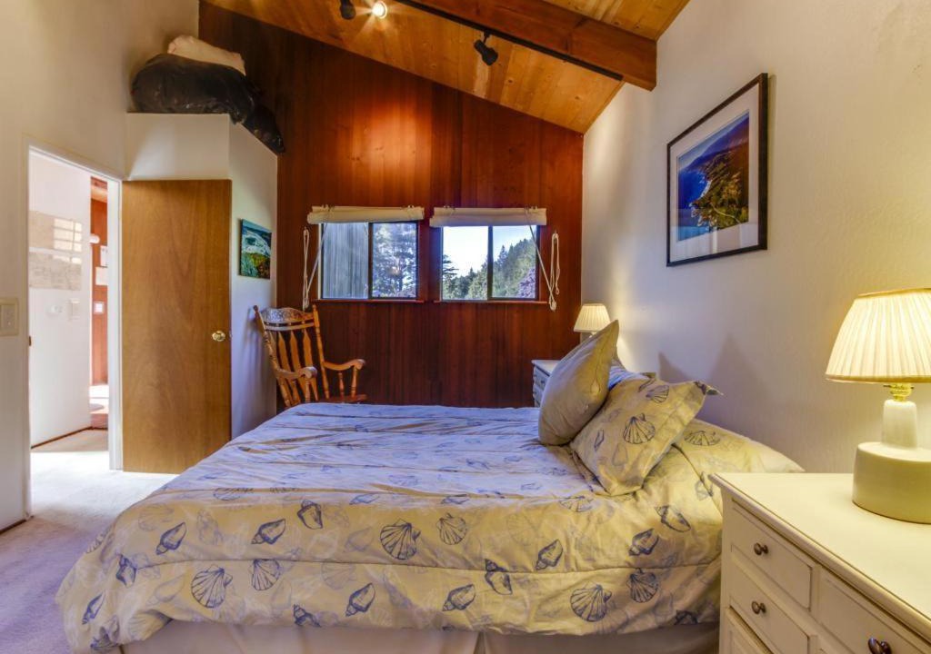 Photo of Bedroom in Sea Ranch
