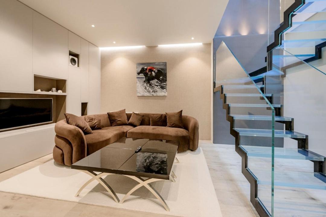 Photo of Livingroom in Lancaster Gate