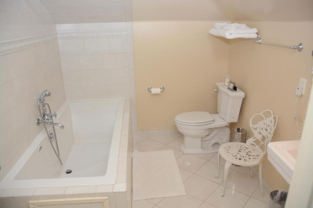 Photo of Bathroom in South Pasadena