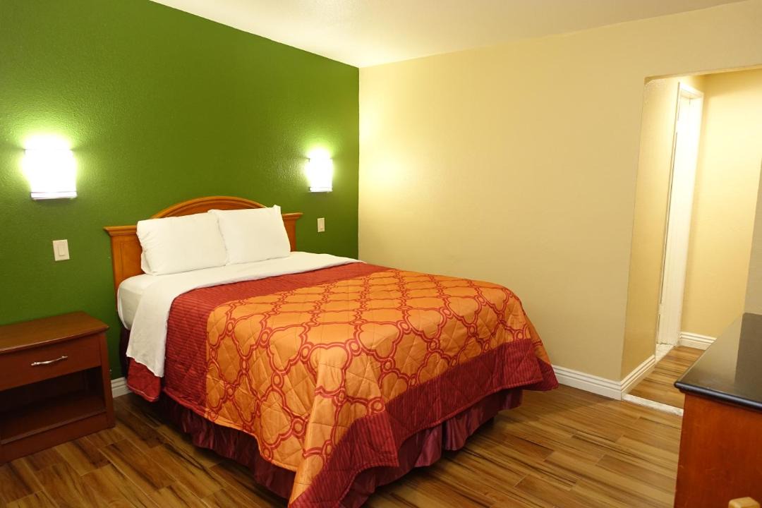 Photo of Bedroom in Garden Grove