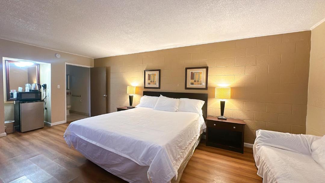 Photo of Bedroom in Hemet