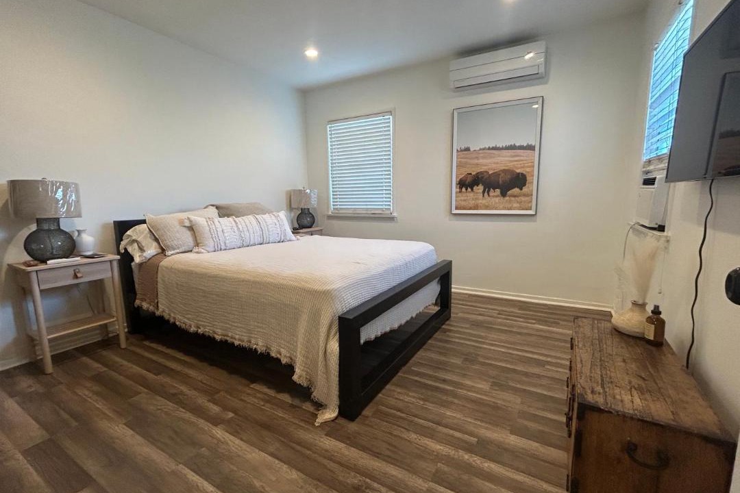 Photo of Bedroom in Sawtelle