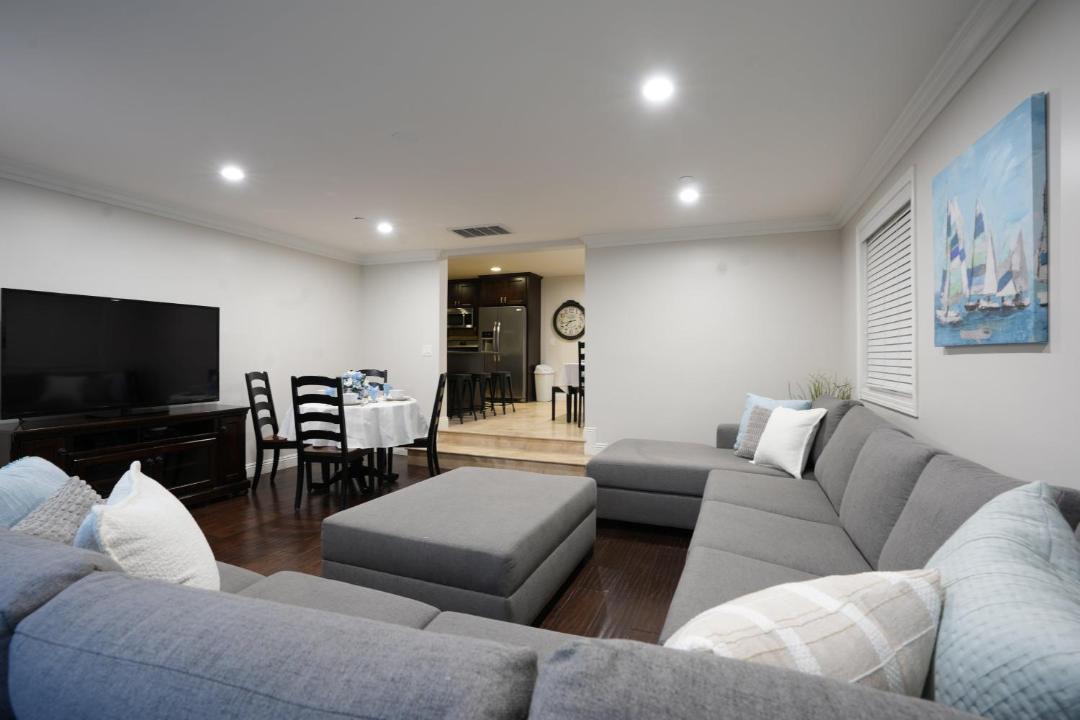 Photo of Livingroom in Hermosa Village