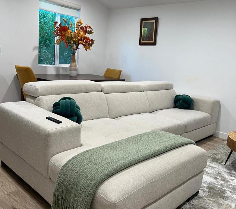 Photo of Livingroom in Canoga Park