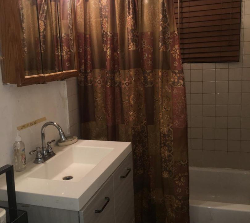 Photo of Bathroom in Los Angeles
