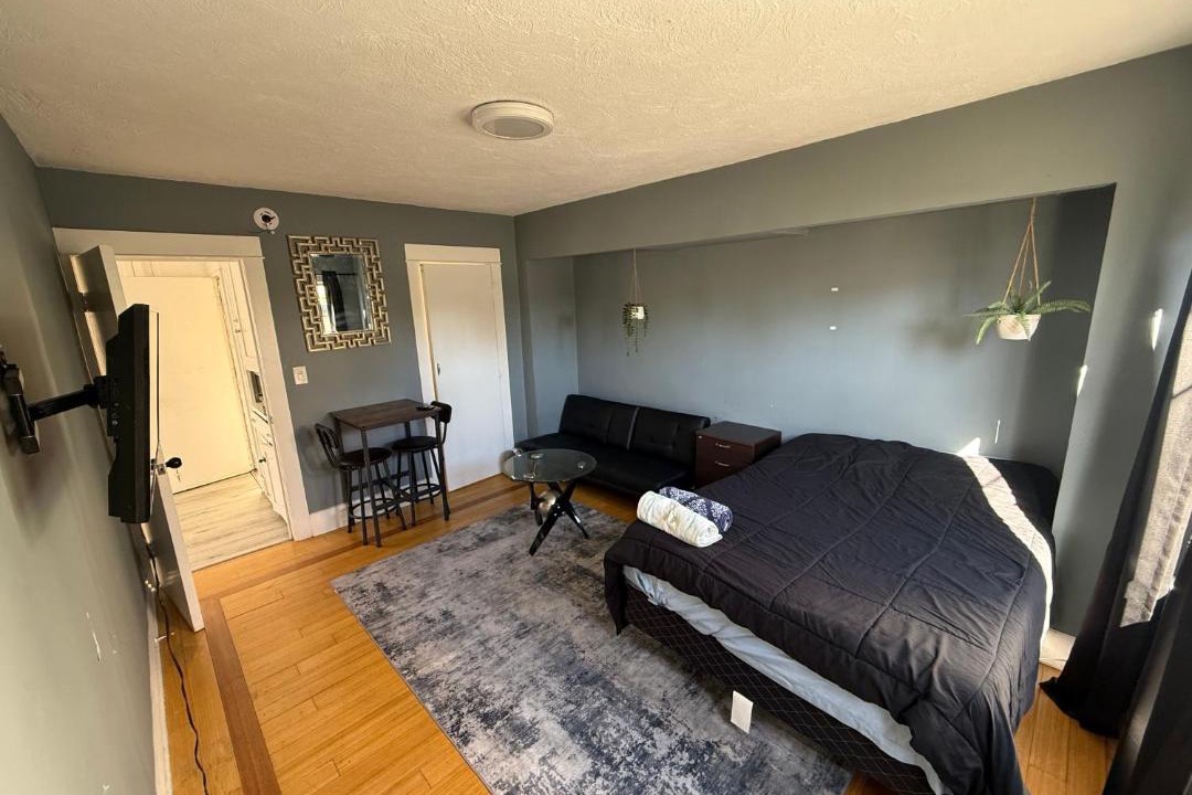 Photo of Bedroom in Wilshire