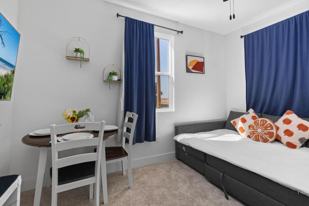 Photo of Bedroom in Downtown
