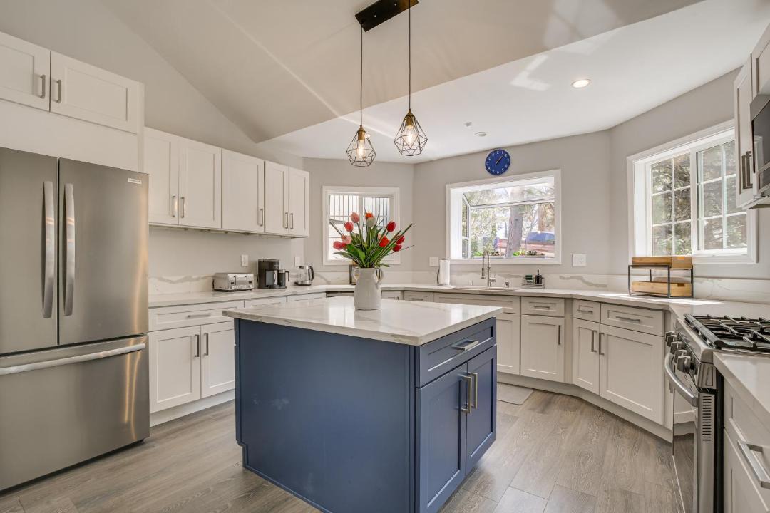 Photo of Kitchen in Lake Arrowhead