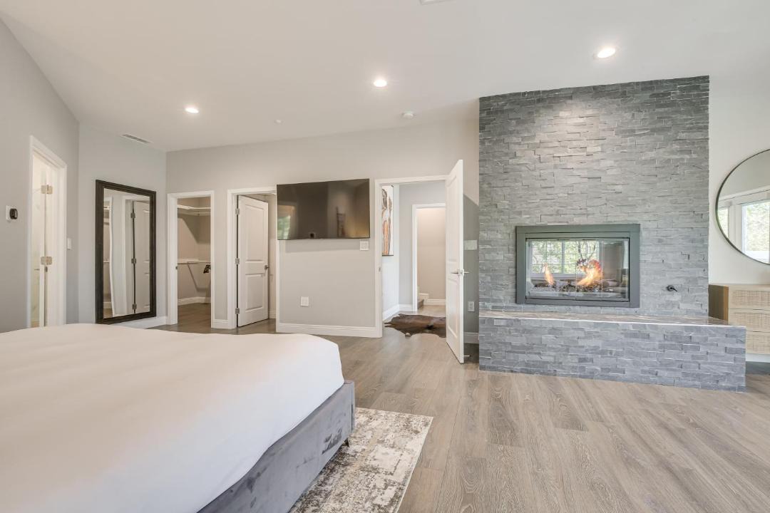 Photo of Bedroom in Lake Arrowhead