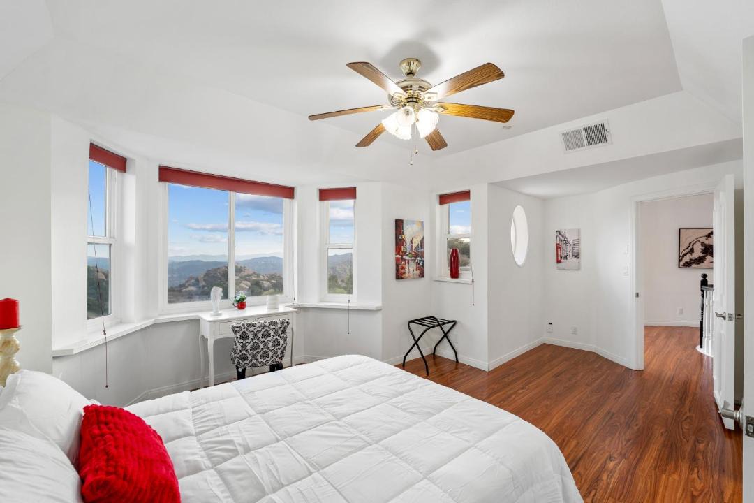 Photo of Bedroom in Canoga Park