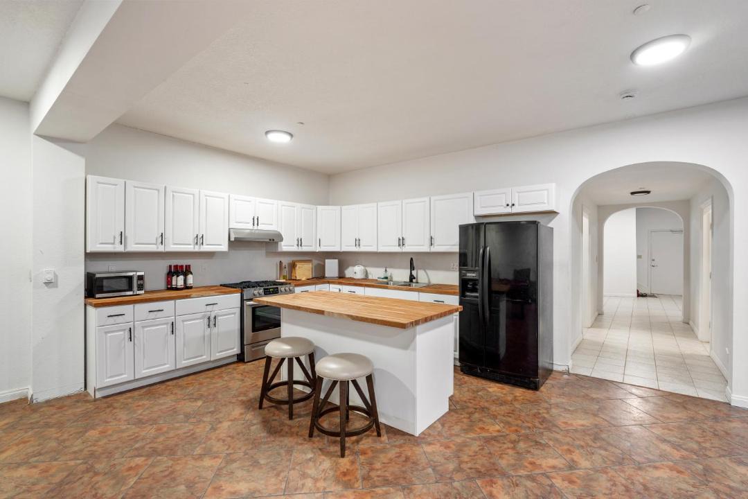 Photo of Kitchen in Canoga Park