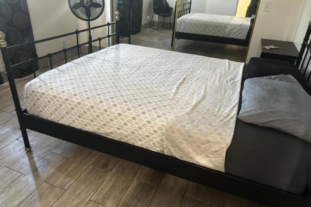 Photo of Bedroom in Pico - Robertson
