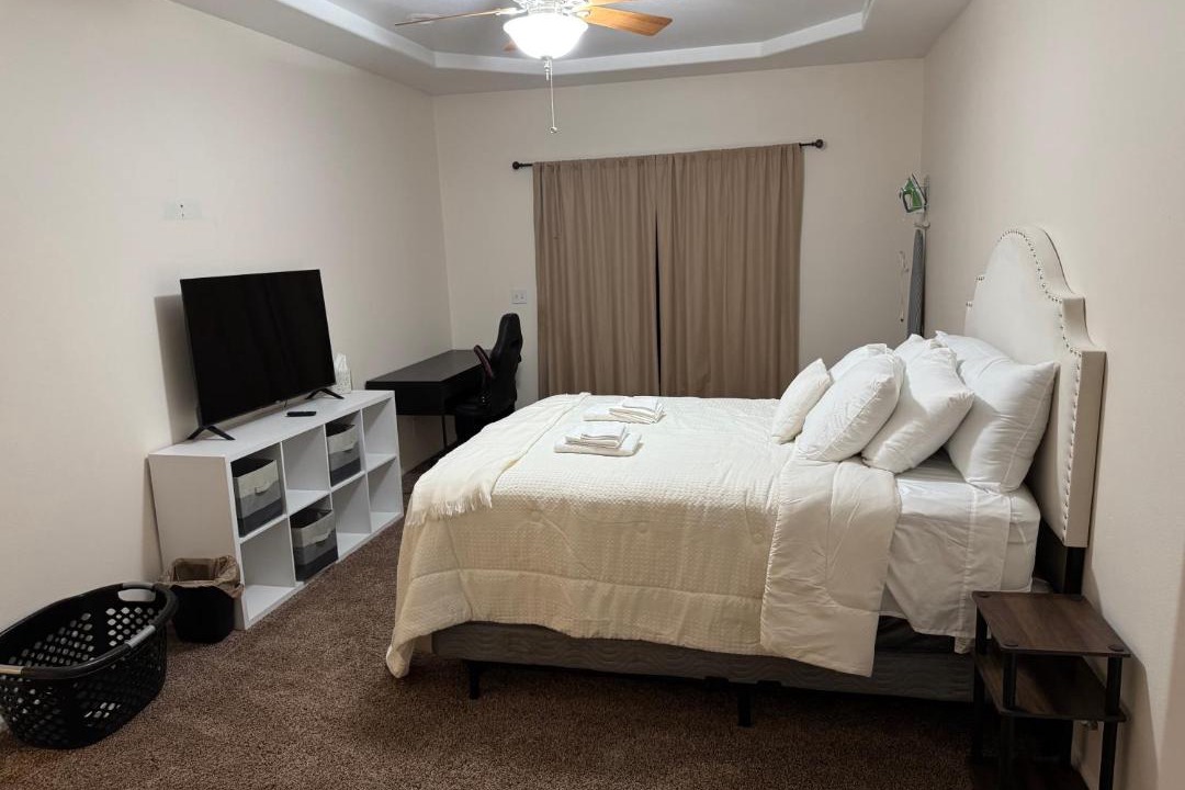 Photo of Bedroom in Twentynine Palms