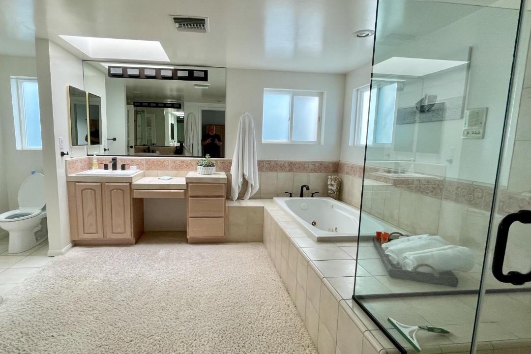 Photo of Bathroom in Silver Strand