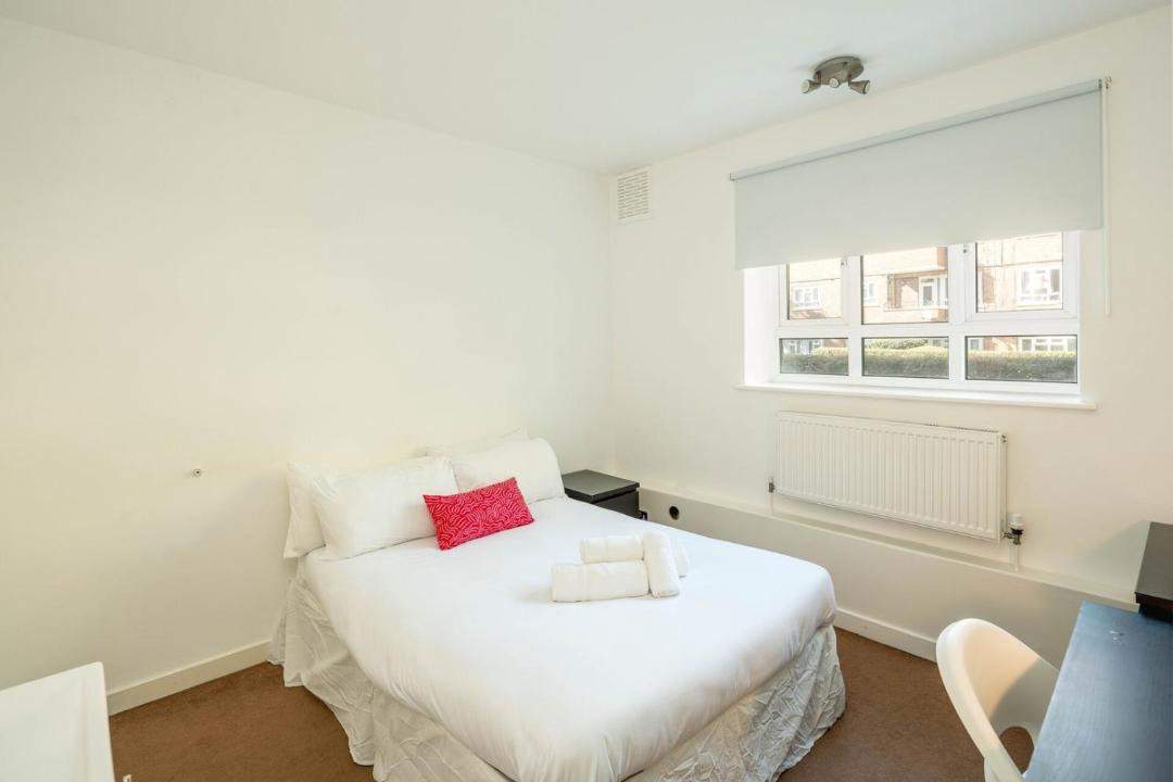 Photo of Others in Nine Elms