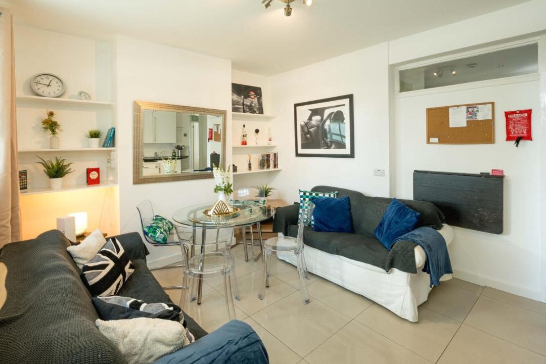 Photo of Others in Nine Elms