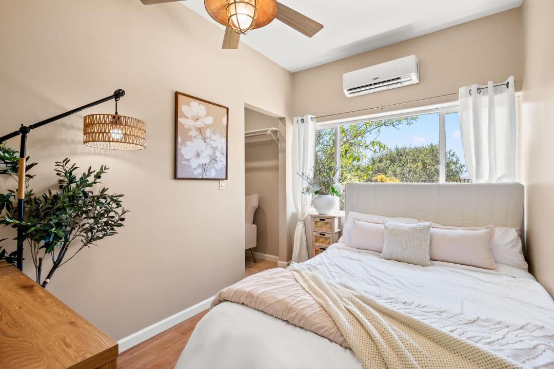 Photo of Bedroom in Pomona