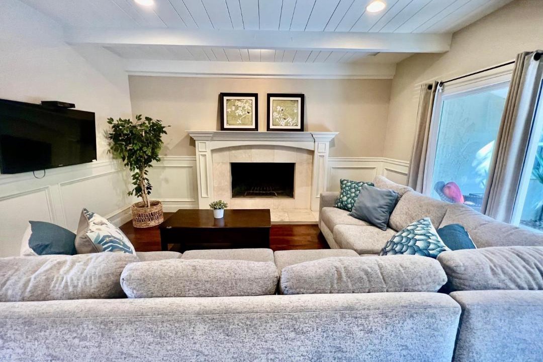 Photo of Livingroom in Northwest Anaheim