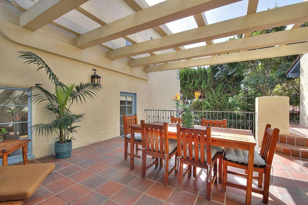 Photo of Patio Balcony in West Beach