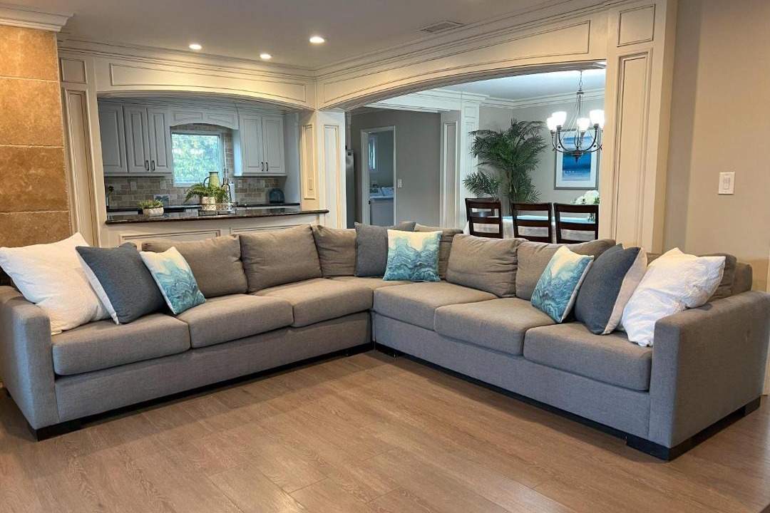 Photo of Livingroom in Orange