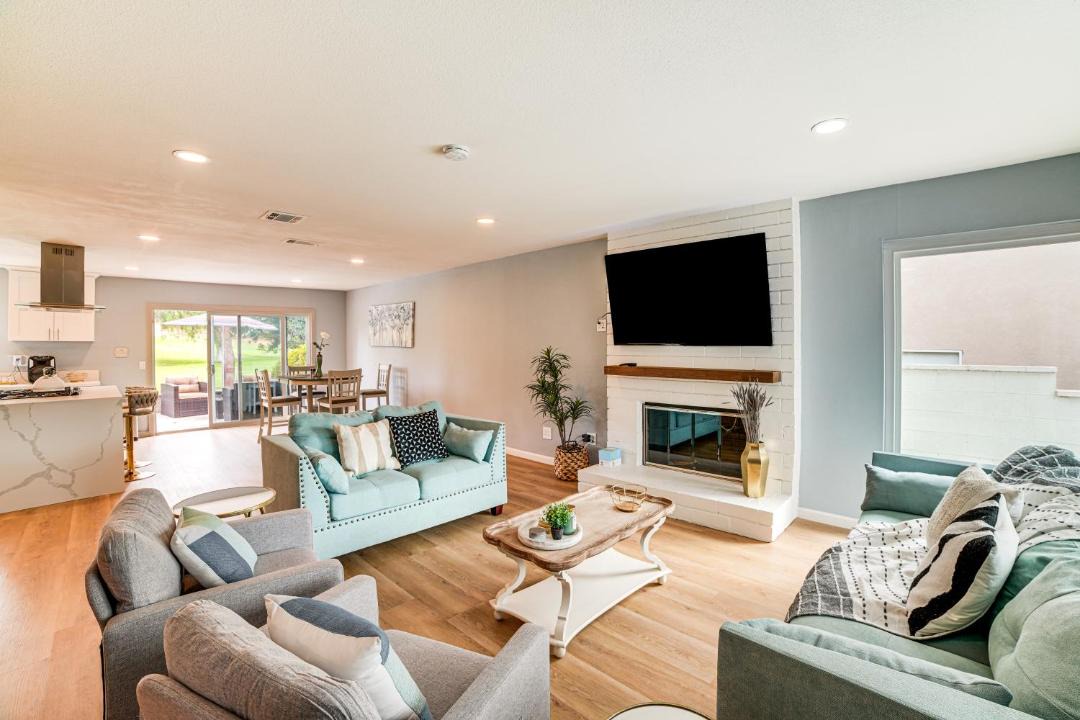 Photo of Livingroom in Corona